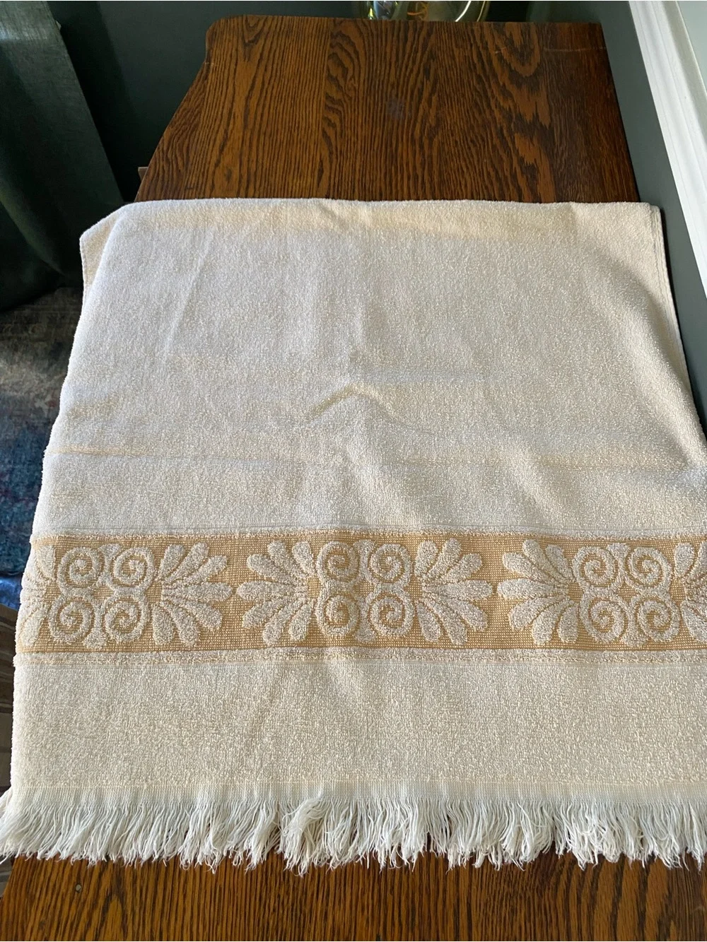Vintage Cannon Monticello Sculpted Fringed Bath Towel Beige Tan